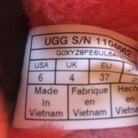 ❤️NEW!!!❤️ UGG Yeah slide fuzz Slipper/Sandal. - Picture 13 of 16